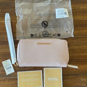 Michael Kors Powder Blush Pebbled Leather Zip Wristlet